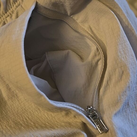 Athleta Crest 2 In 1 Shorts Size 0 - Picture 9 of 10